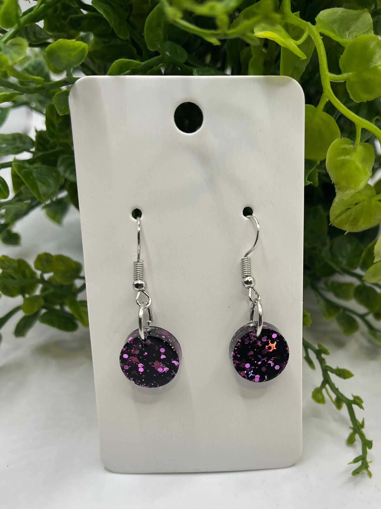 Small circles black and pink