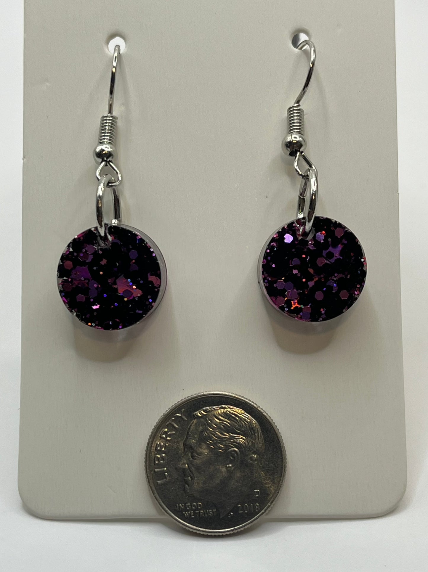 Small circles black and pink