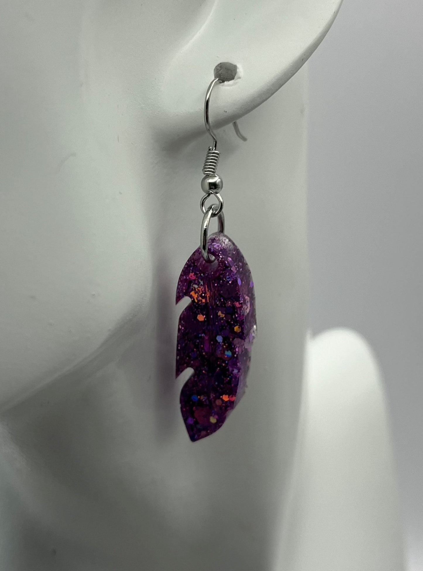 Medium Feathers Pinkish-Purple Blend