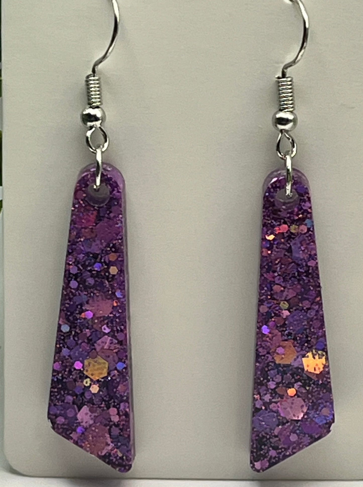 Medium Dangles Pinkish-Purple