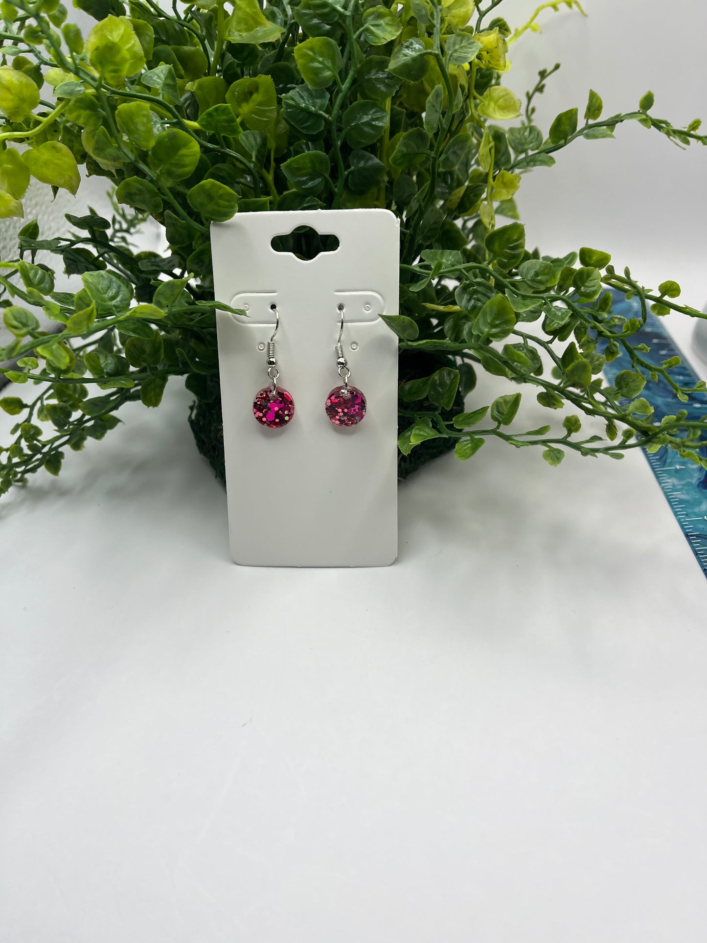 Small circles pink with silver