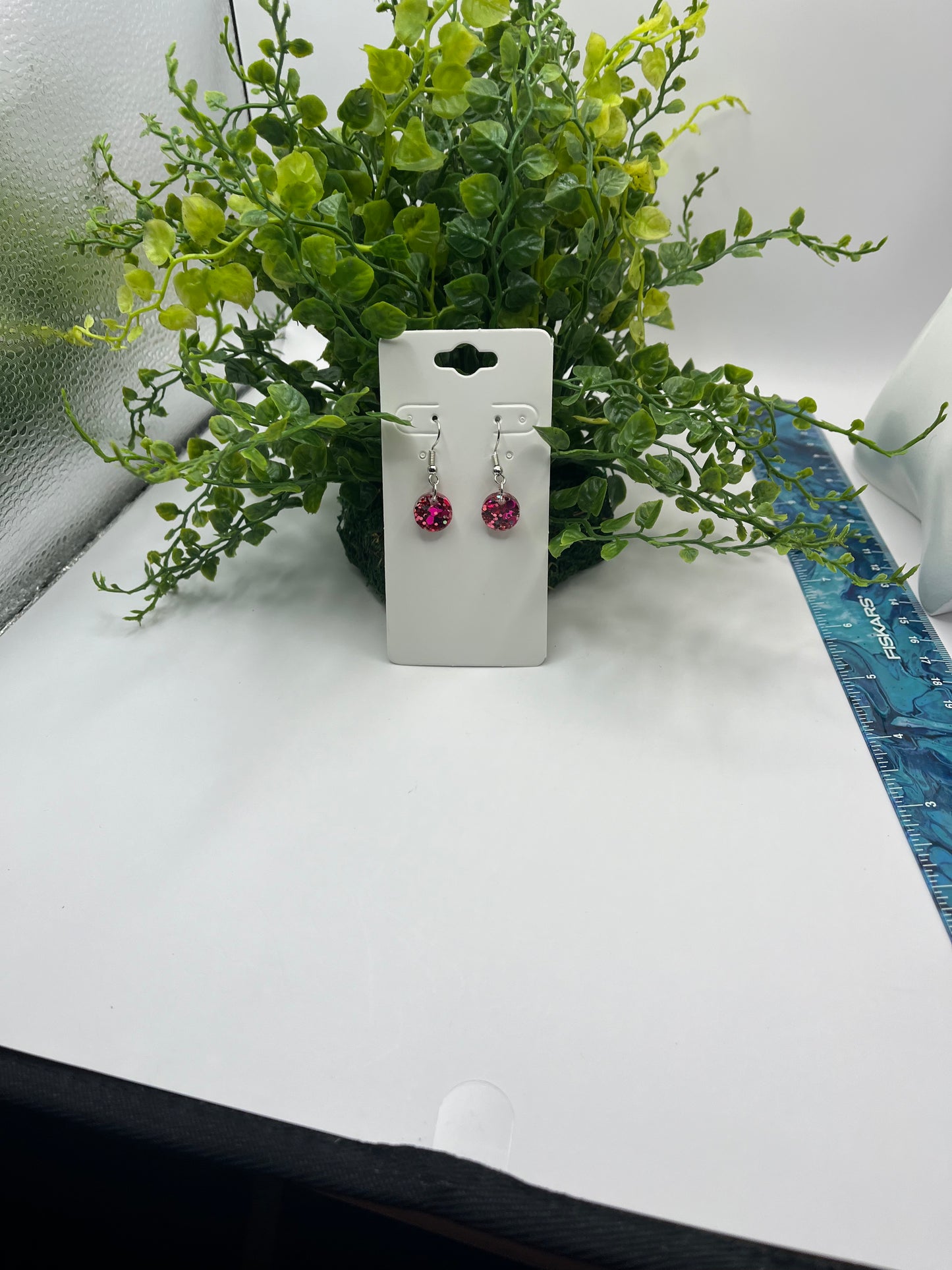 Small circles pink with silver
