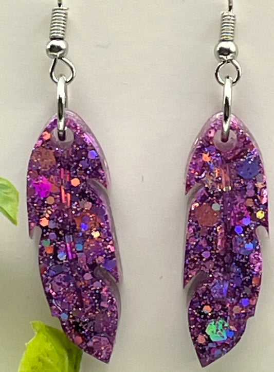 Medium Feathers Pinkish-Purple Blend