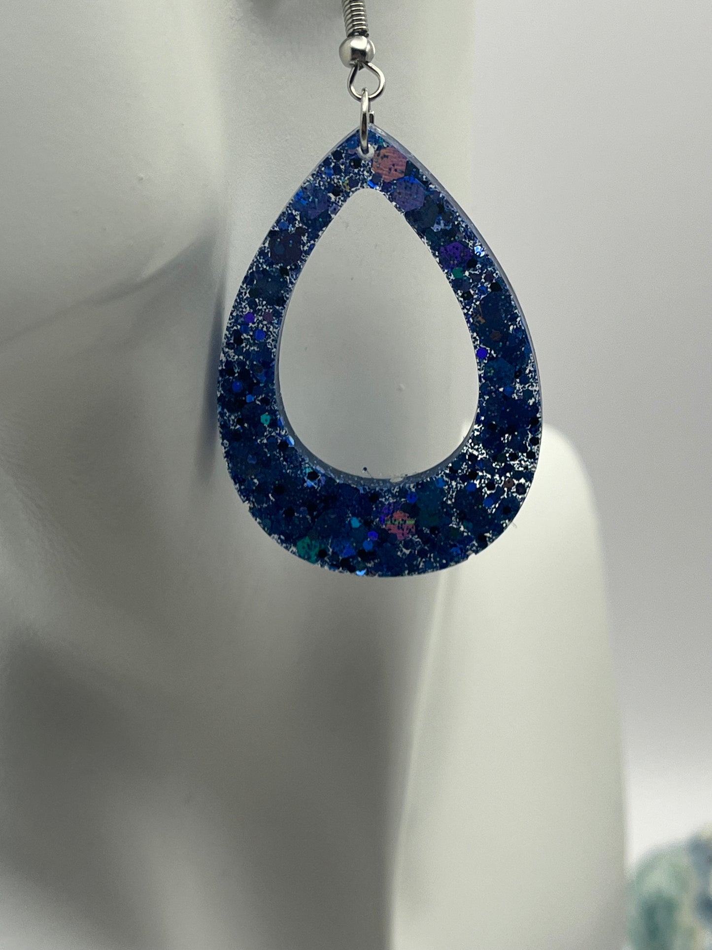 Medium Teardrops Blue Chunky Glitter