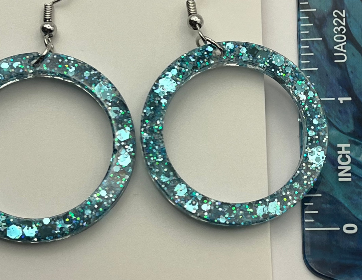 Medium Circles Teal
