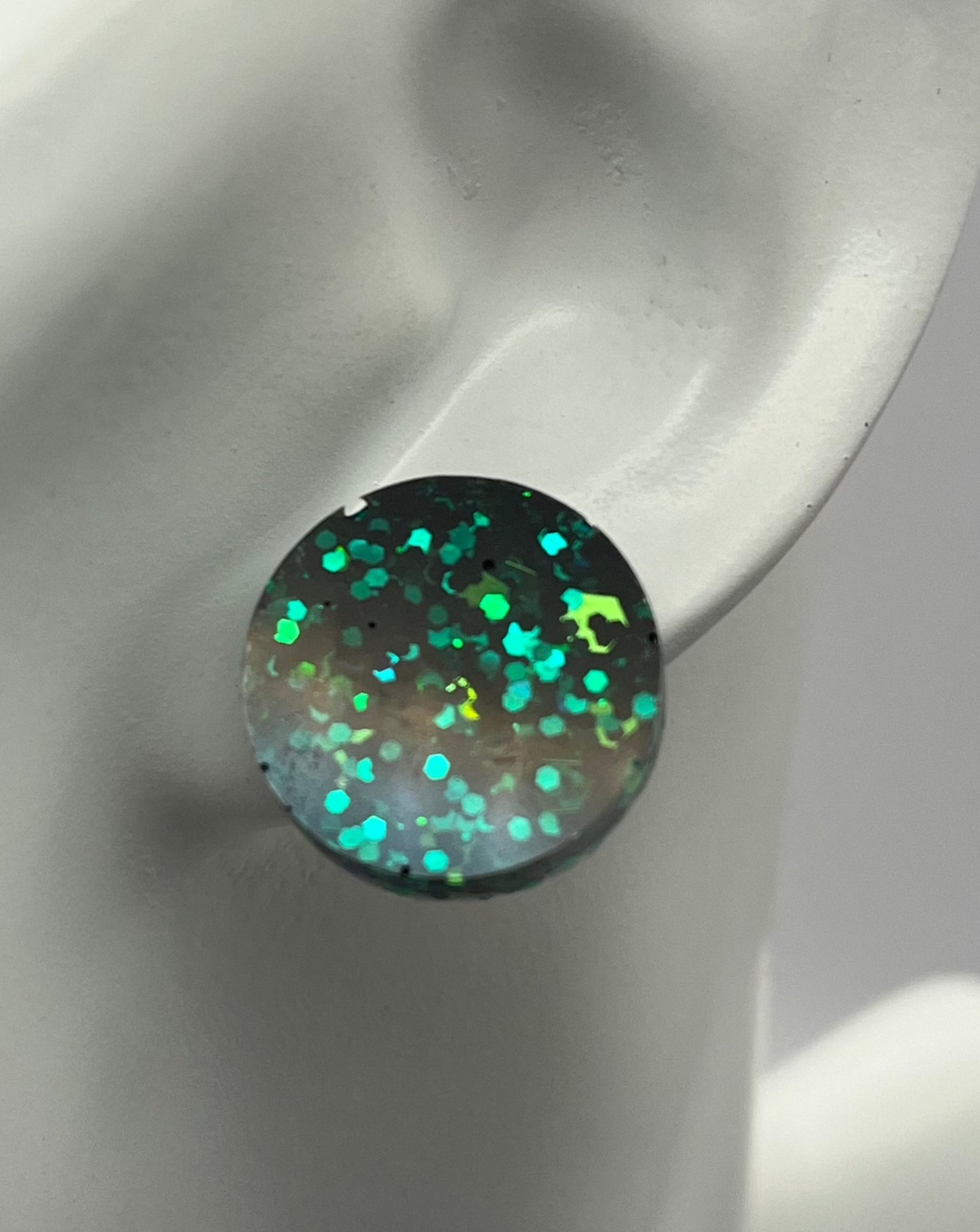 Large 18 mm Studs Black with Green