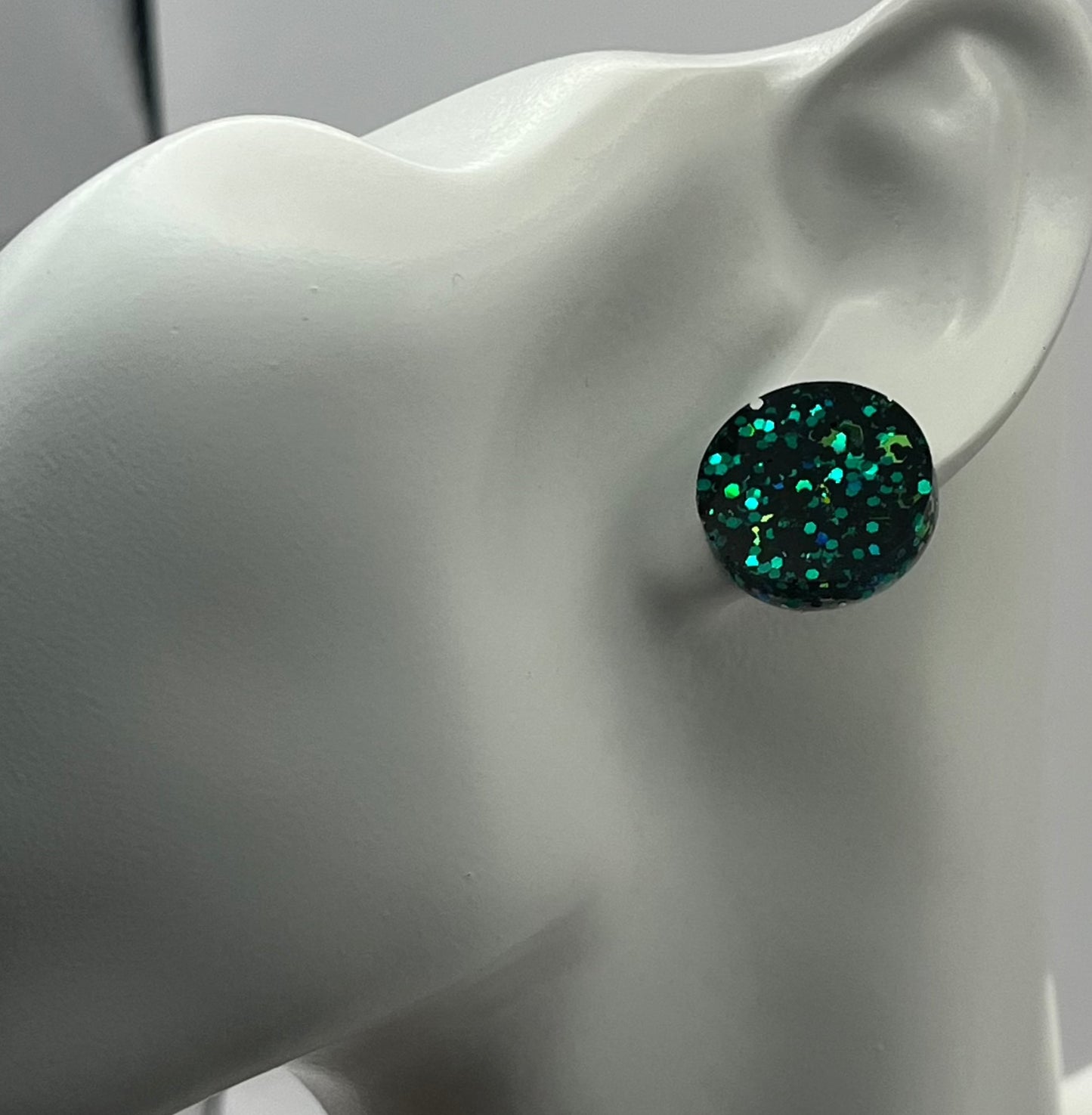 Large 18 mm Studs Black with Green